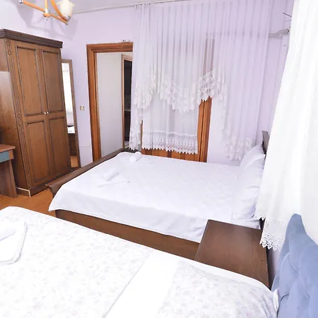 Balim Sultany Oda ve Kahvaltı 4*