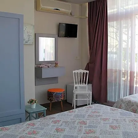 Balim Sultany Oda ve Kahvaltı Çeşme