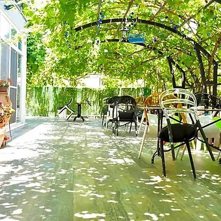 Oda ve Kahvaltı Balim Sultany Çeşme