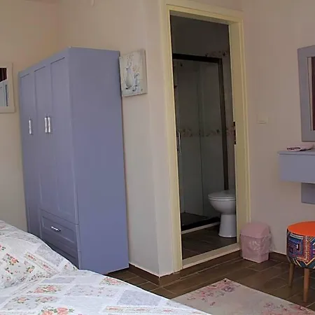 Balim Sultany Oda ve Kahvaltı 4*